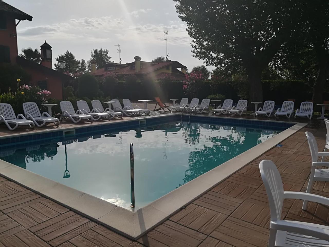 Isola Di Wight Bed and Breakfast San Michele al Tagliamento Eksteriør billede