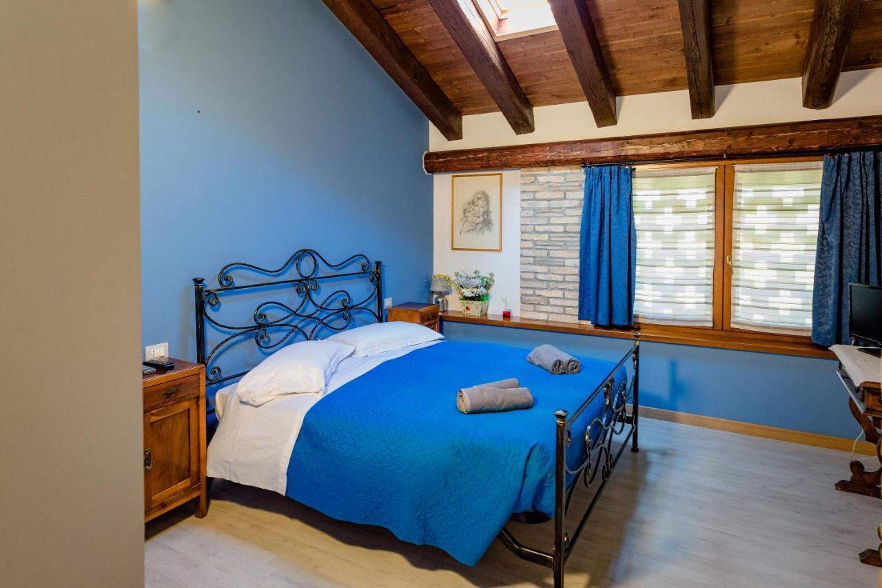 Isola Di Wight Bed and Breakfast San Michele al Tagliamento Eksteriør billede